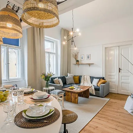 Historic Centre By Michal&friends Apartment *